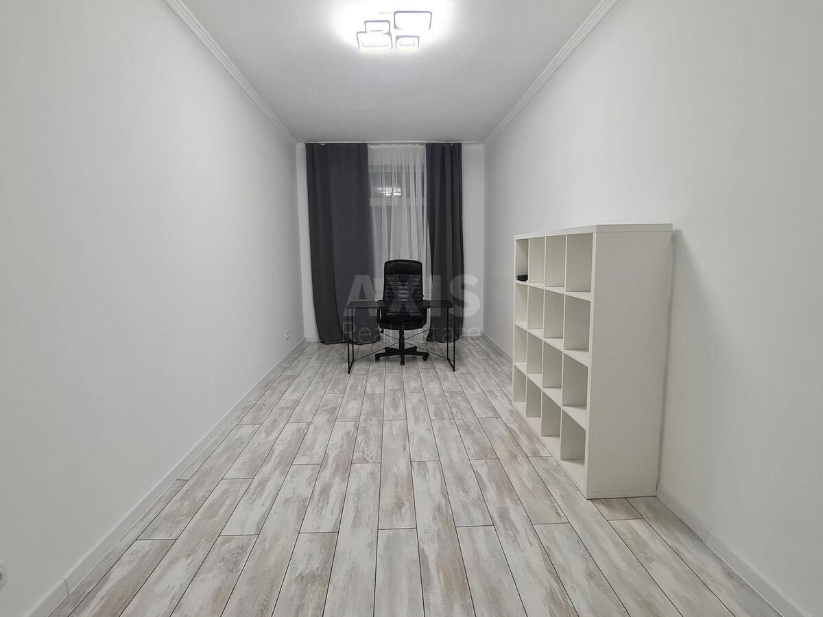 1k apartment vul. Lobanovs'kogo 21624703
