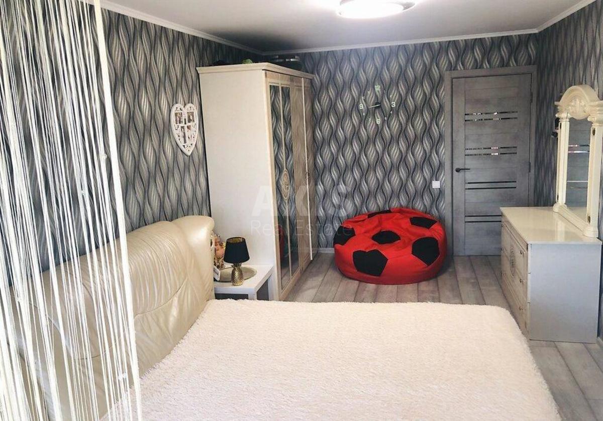 3k apartment vul. Oleksandra Arhypenka 5А2