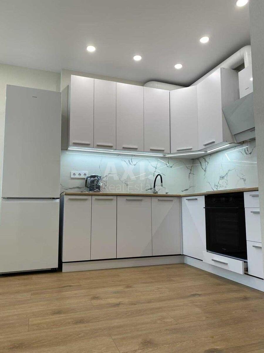 2k apartment vul. Rodyny Kristeriv 2057228