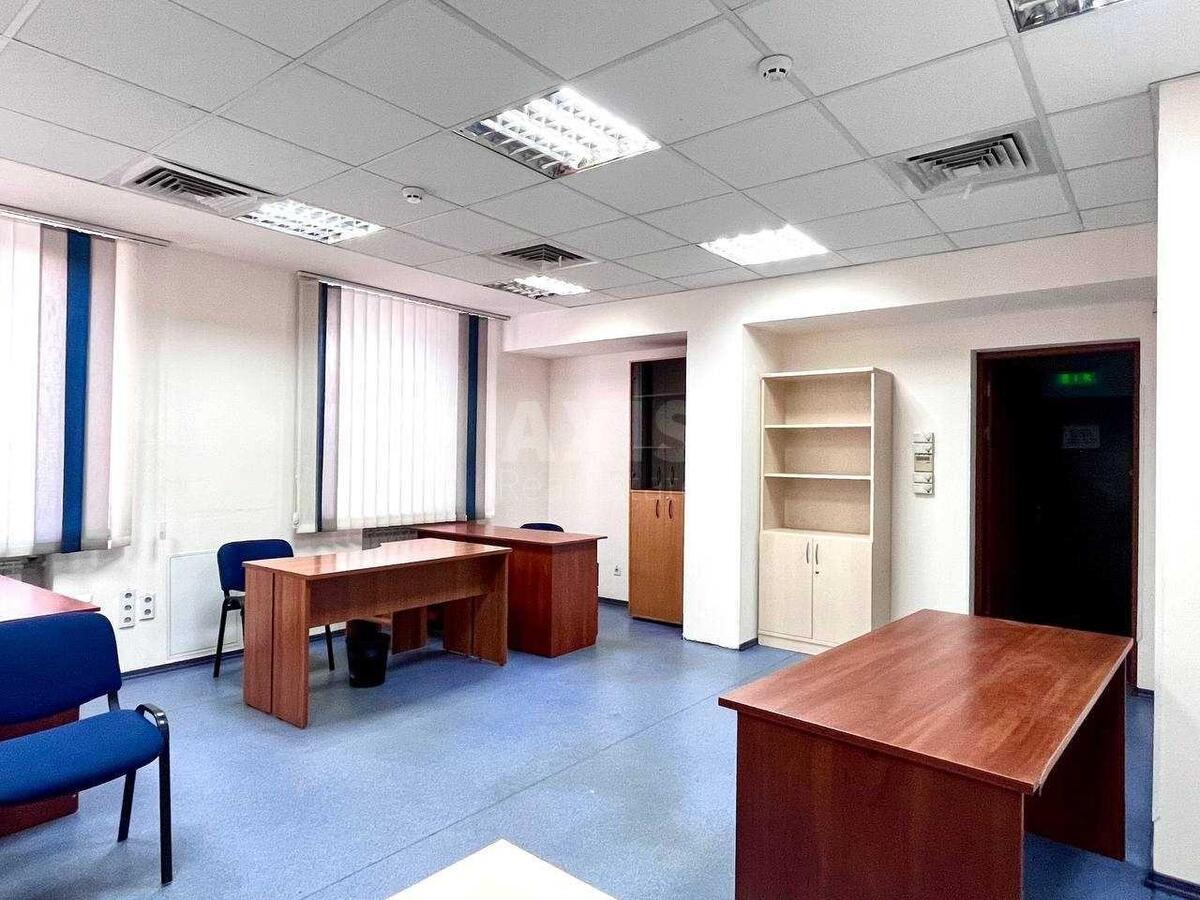 Office bul. Druzhby Narodiv 38, 63m2528003