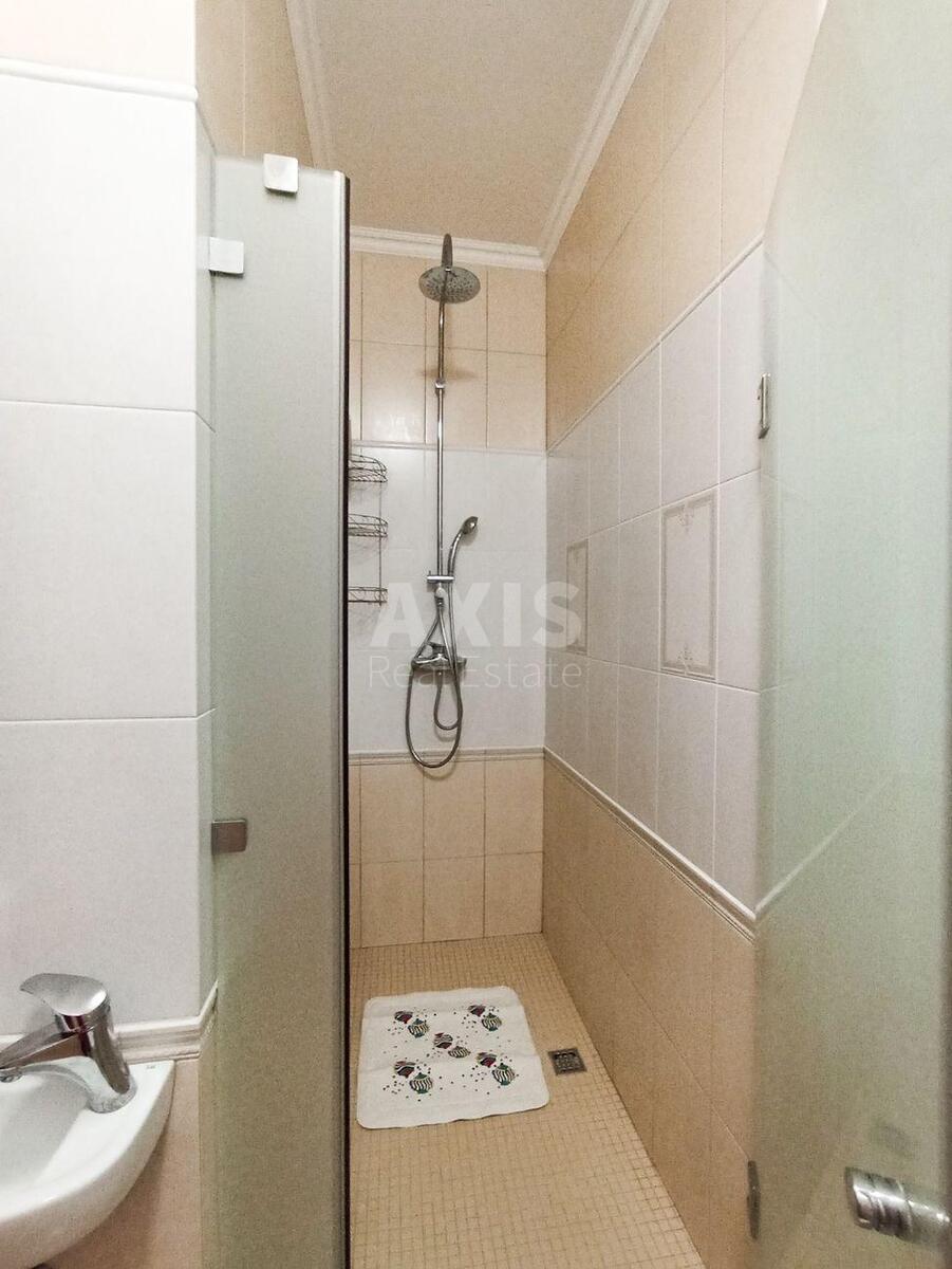 3k apartment vul. Jevgena Konoval'cja 44А8