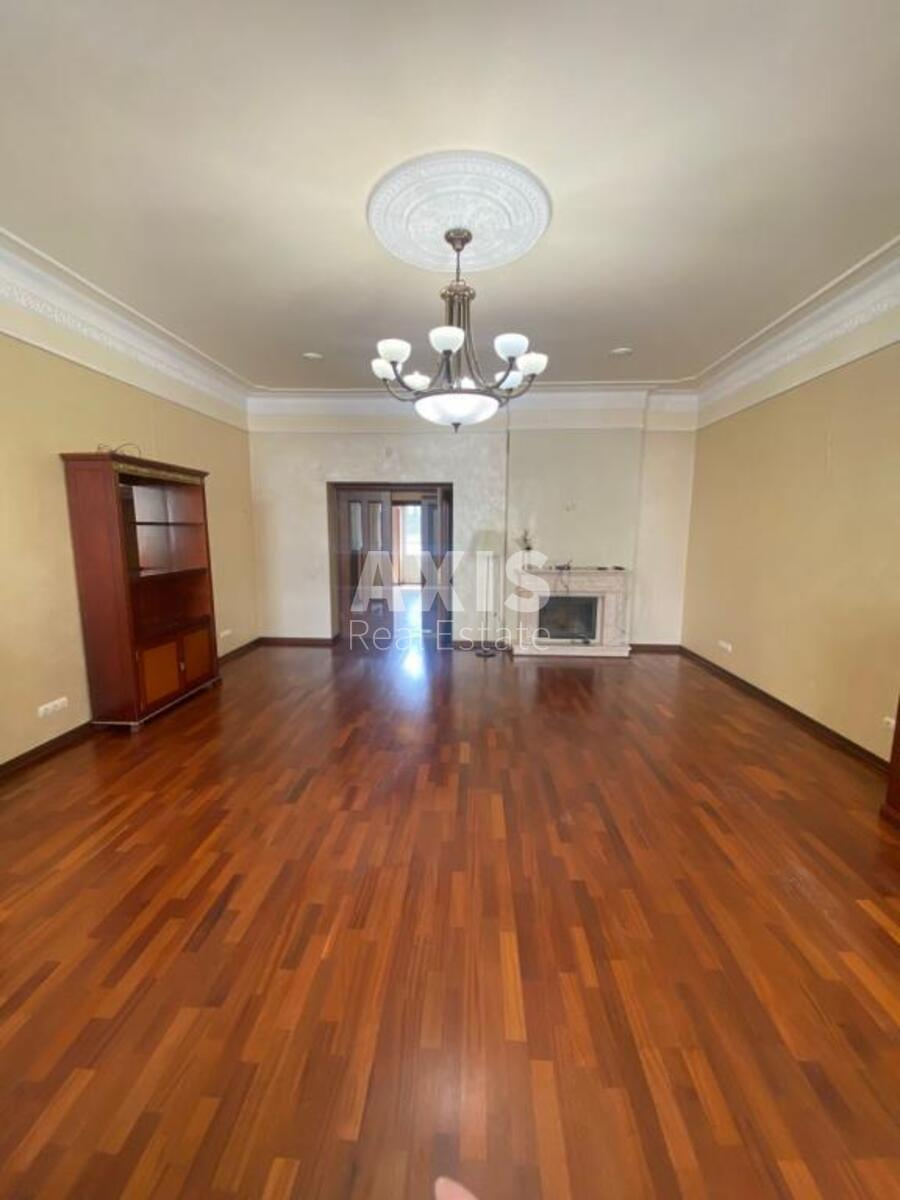 3k apartment uzviz Andrii'vs'kyj 1б1