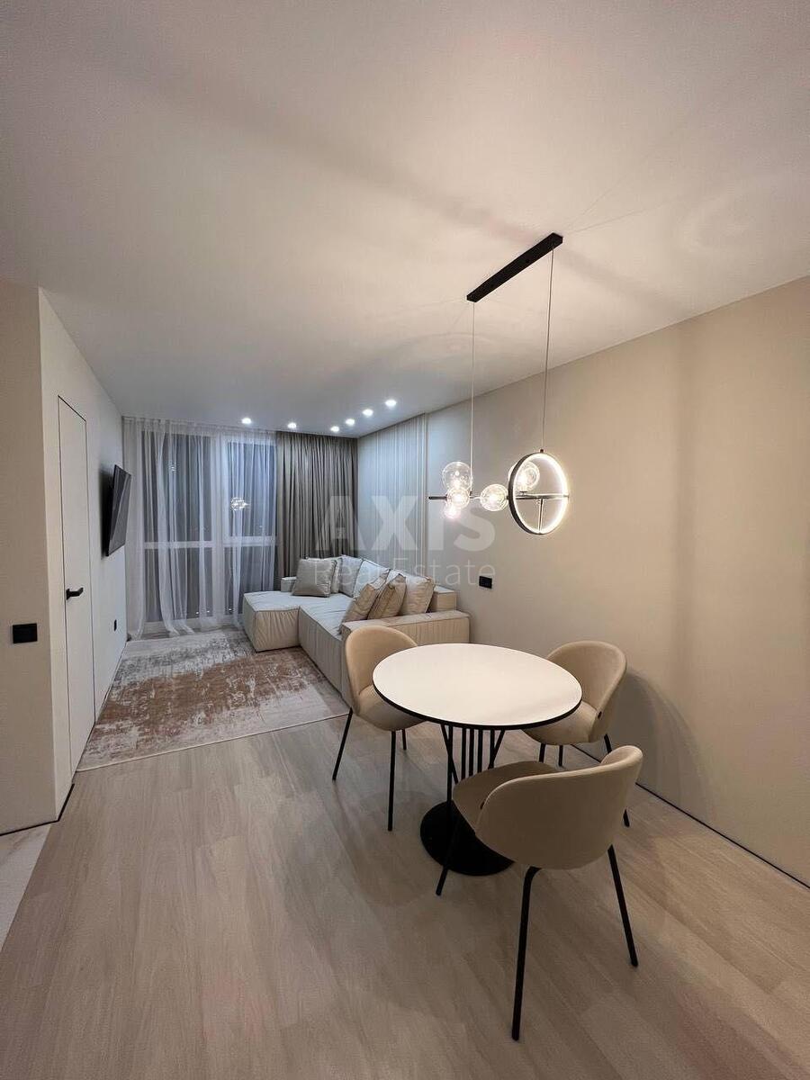 2k apartment uzv. Lysogirs'kyj 24А