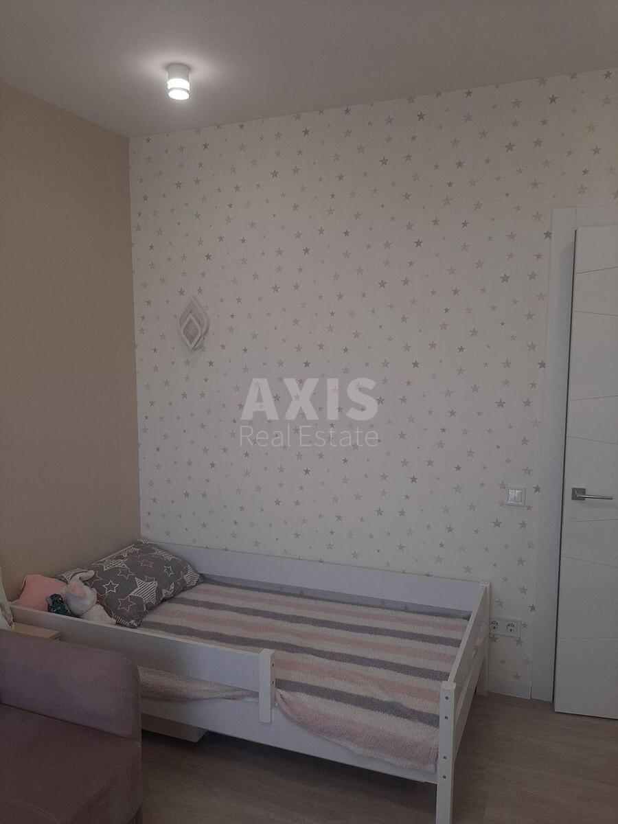 4k apartment vul. Sverstjuka Jevgena 46