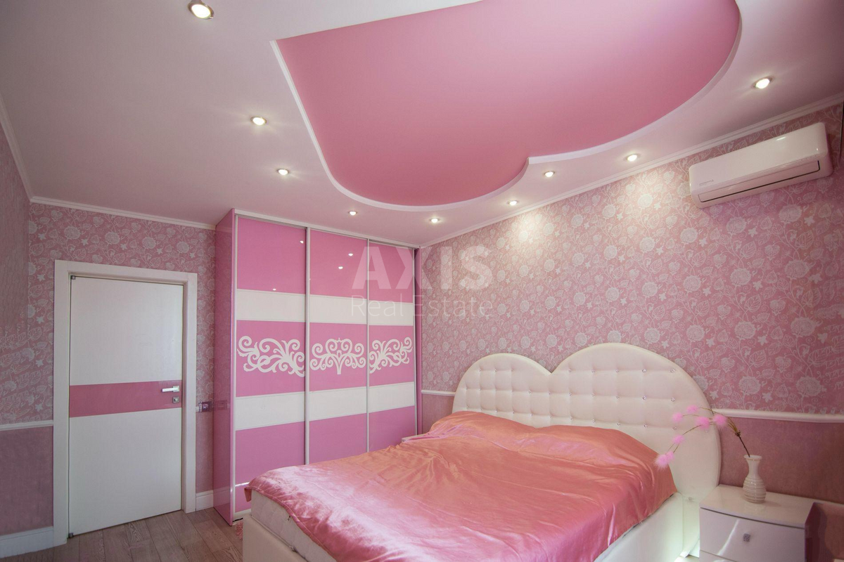 3k apartment vul. Saperno-Slobids'ka 243