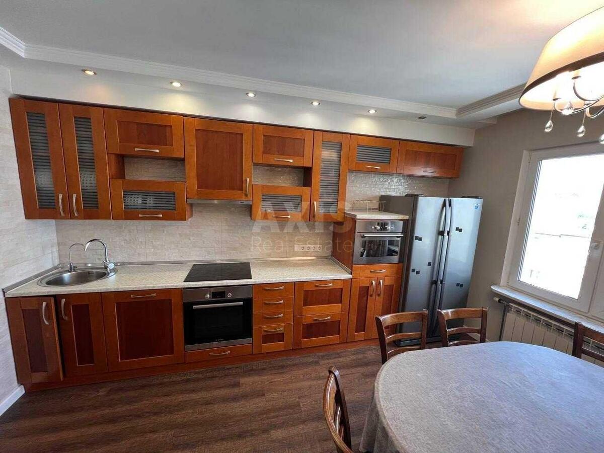 5k apartment vul. Dragomanova 1