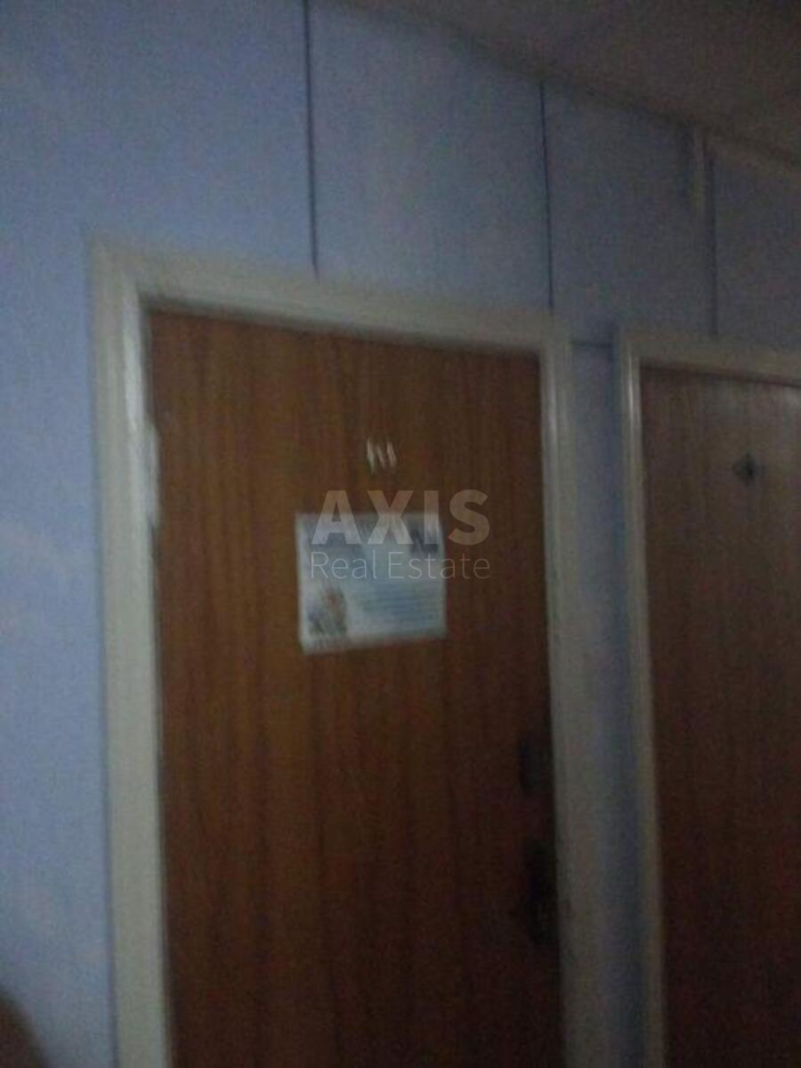 Office vul. Mezhygirs'ka 24, 623m26