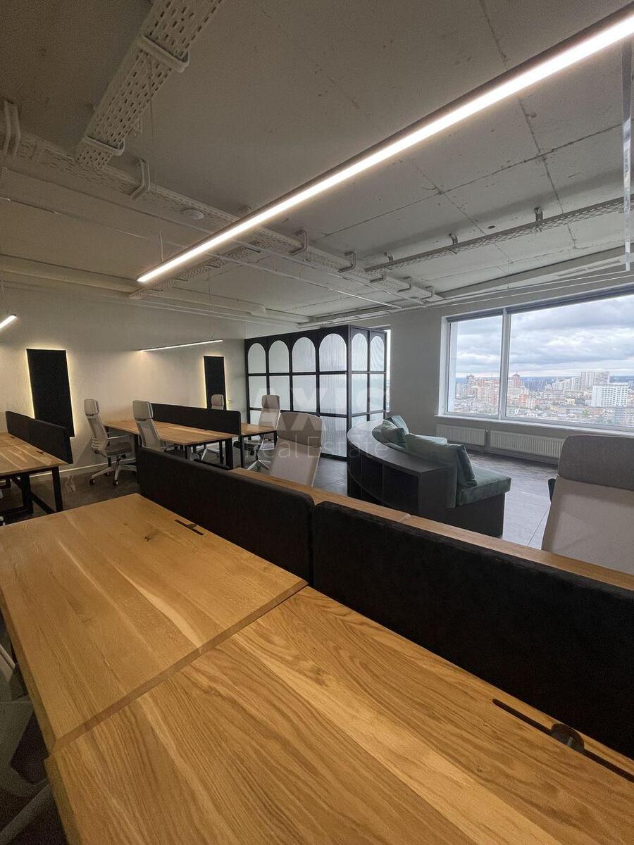 Office uzv. Klovs'kyj 7, 166m26