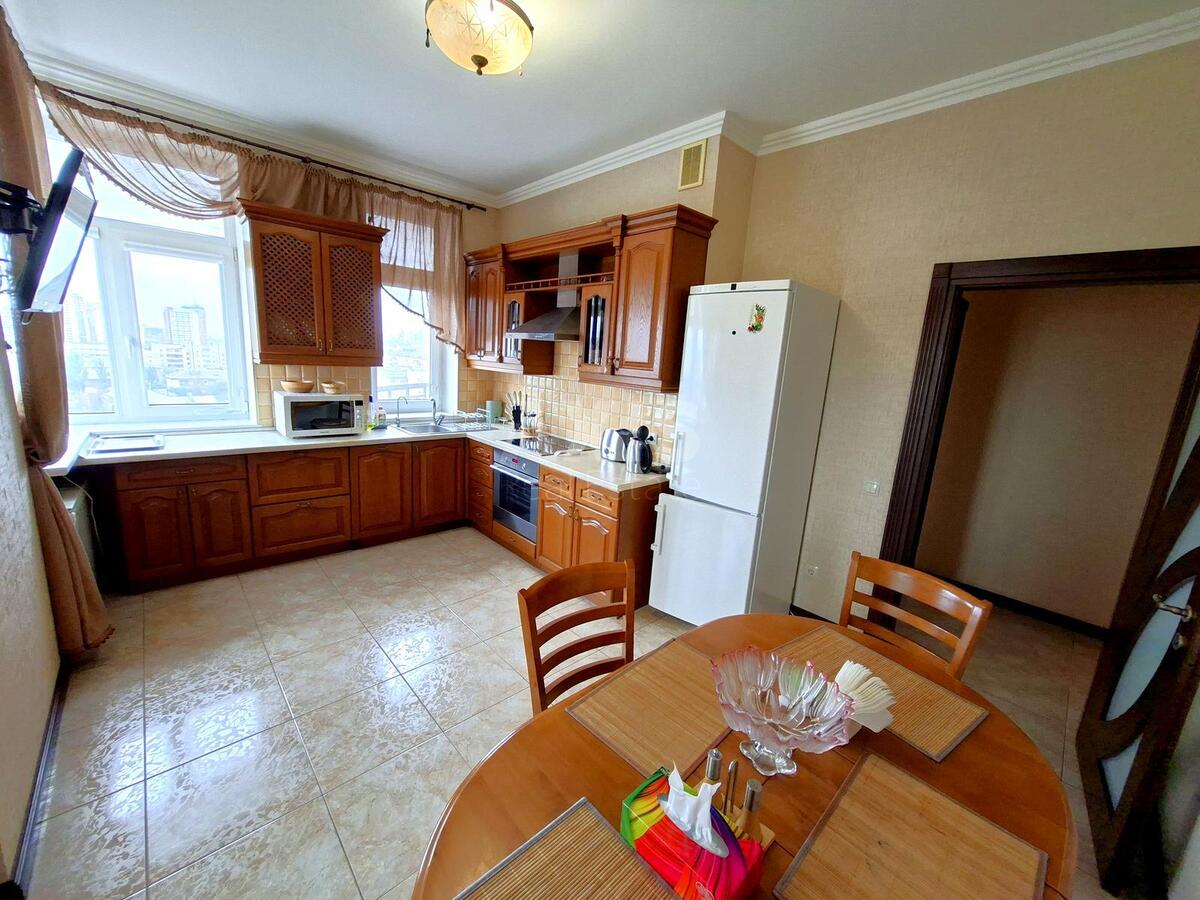 2k apartment bul. Lesi Ukrai'nky 7Б639154
