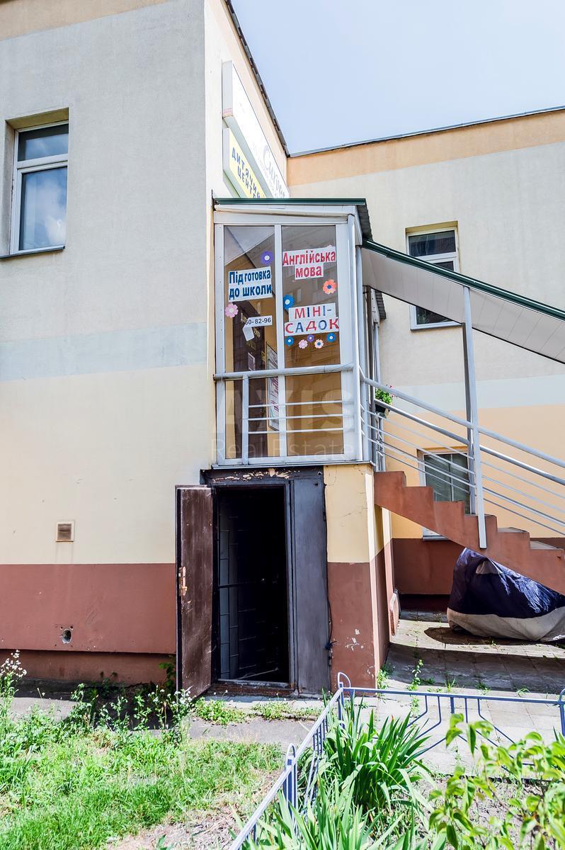 Service object vul. Trostjanec'ka 49А, 176m263931