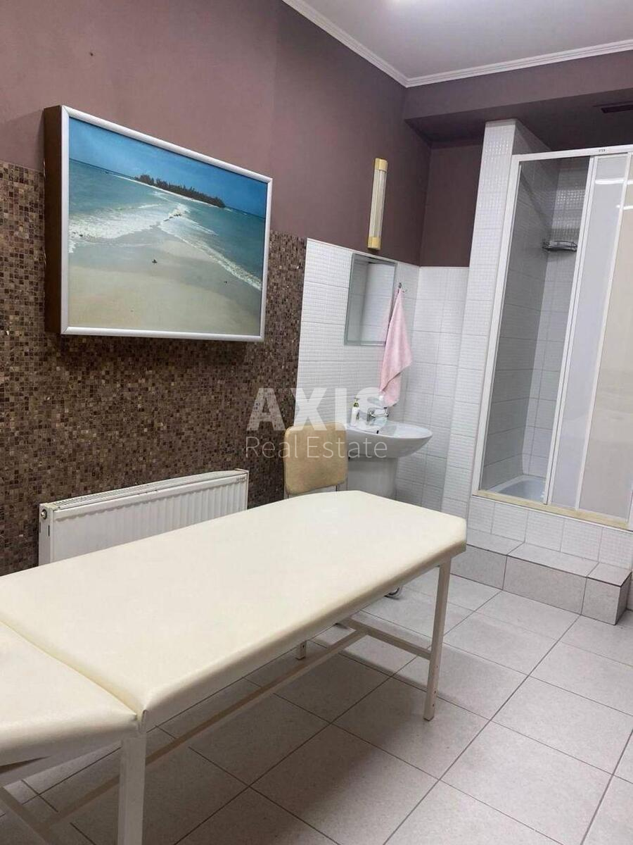Office vul. Sichovyh Stril'civ 42, 241m2585674
