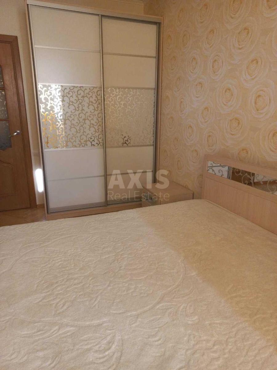 2k apartment vul. Raduns'ka 42/102