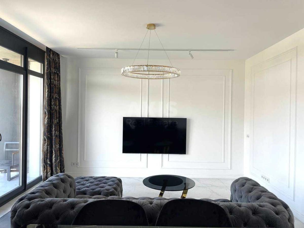 3k apartment doroga Naberezhno-Rybal's'ka 33