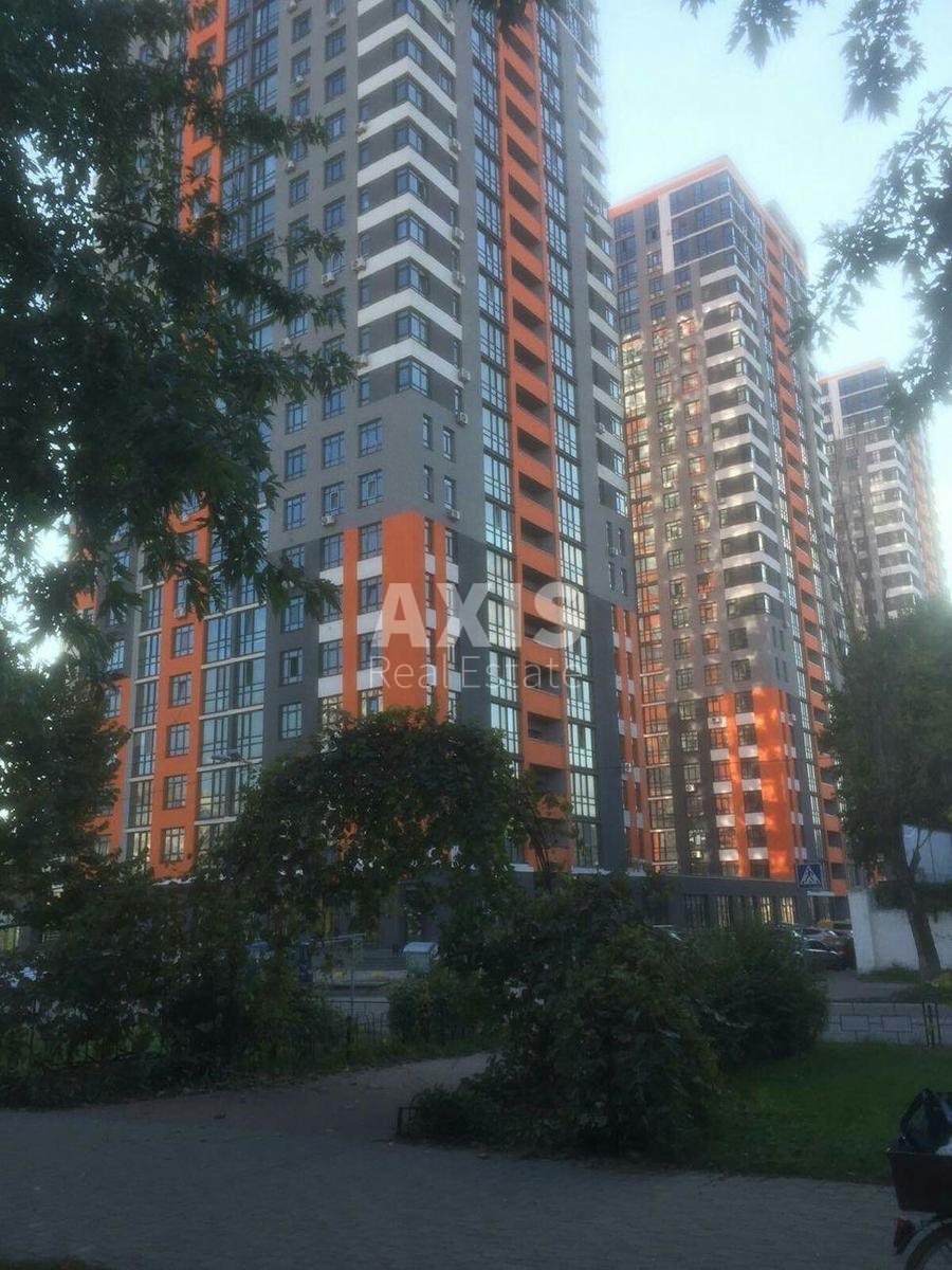 1к квартира ул. Бережанская 1510
