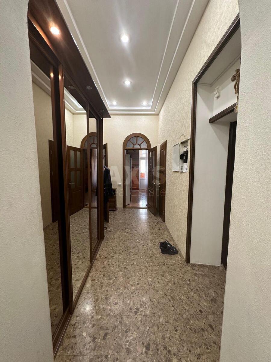3k apartment vul. Rejtars'ka 296013912