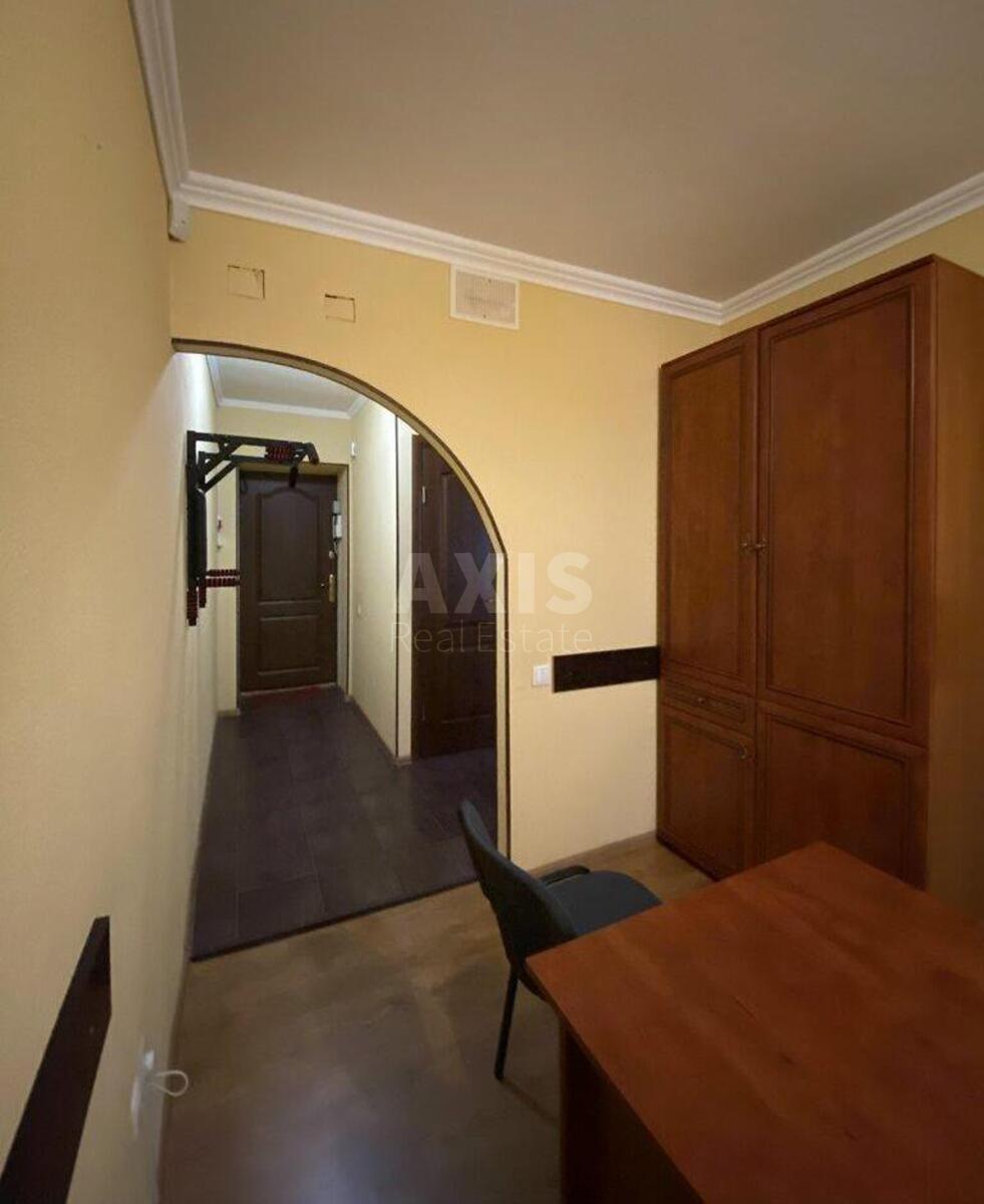 Office vul. Gusovs'kogo 4, 43m20