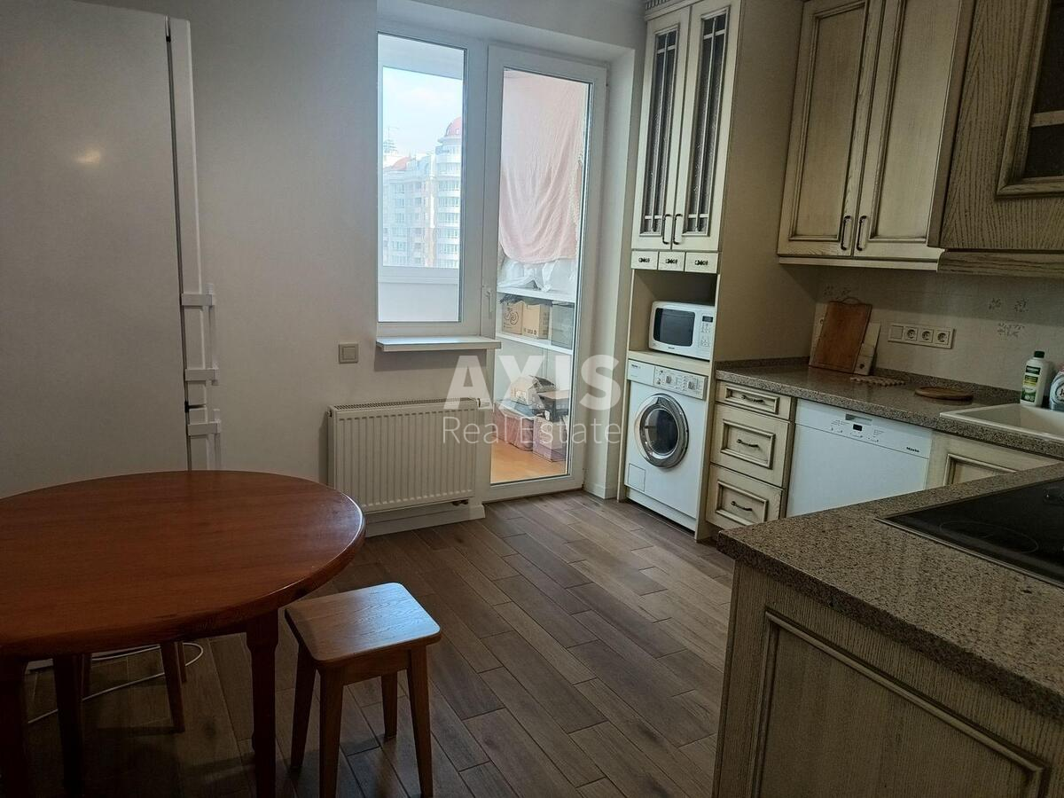2k apartment vul. Antonovycha 59В