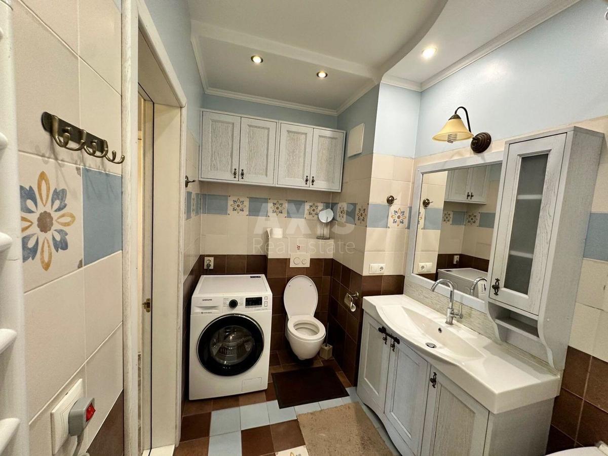 2k apartment vul. Petryc'kogo Anatolija 191