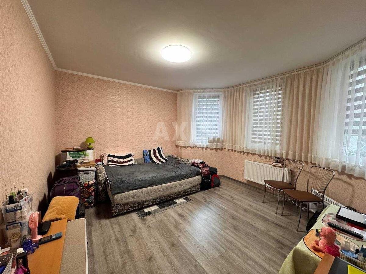 3k apartment vul. Yulia Zdanovska 34Б568224