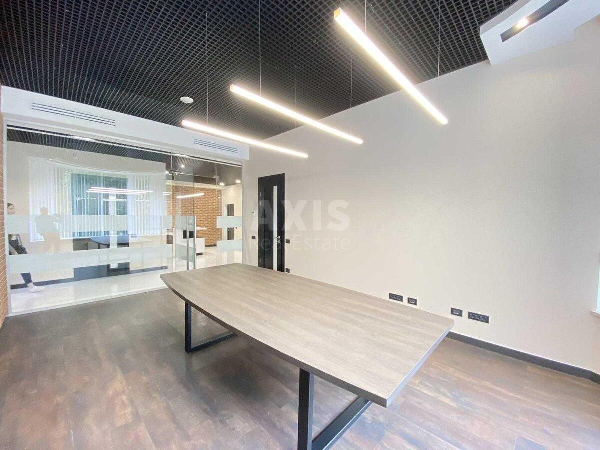 Office vul. Franka Ivana 11, 200m2572444