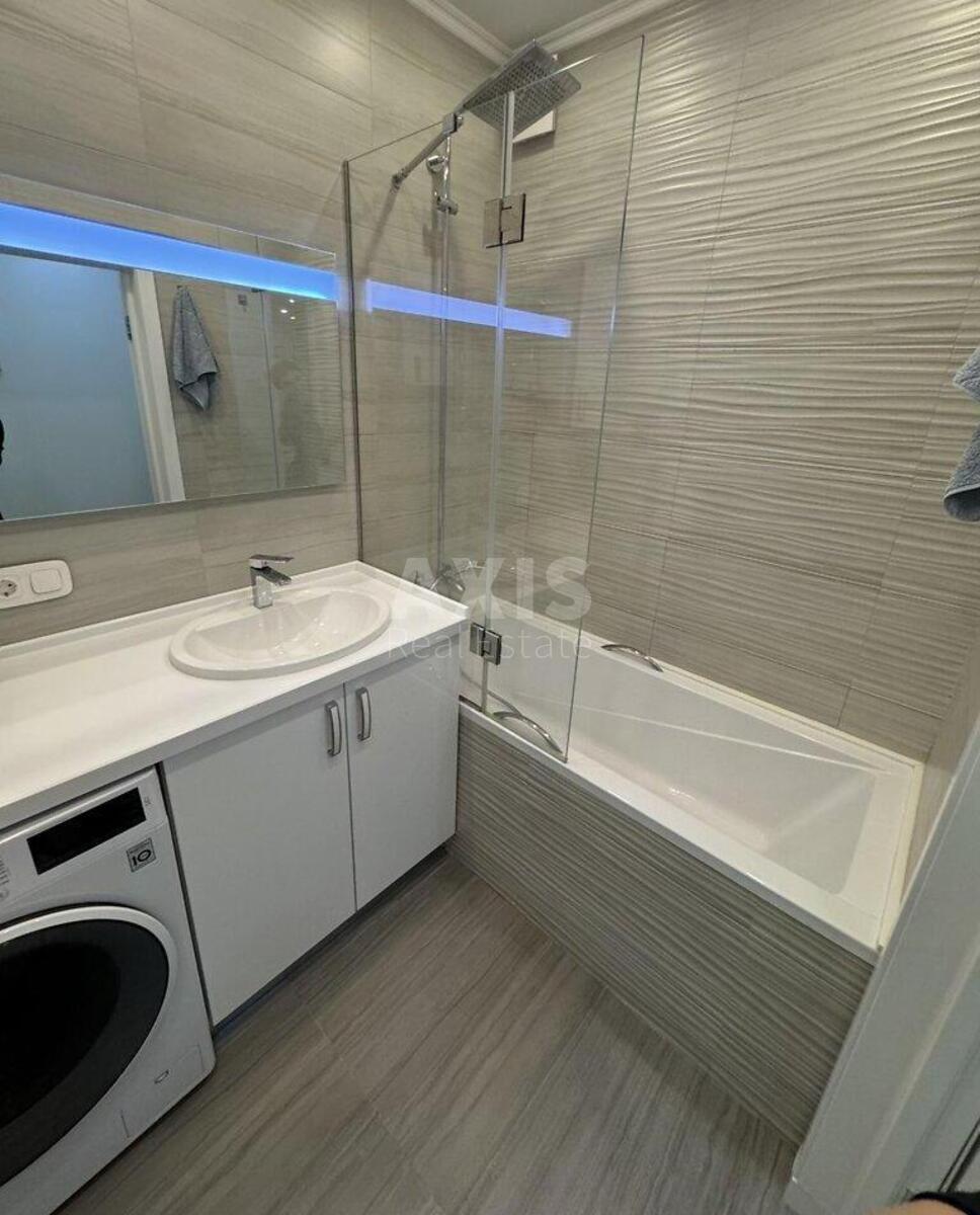 1k apartment vul. Saljutna 2Б2