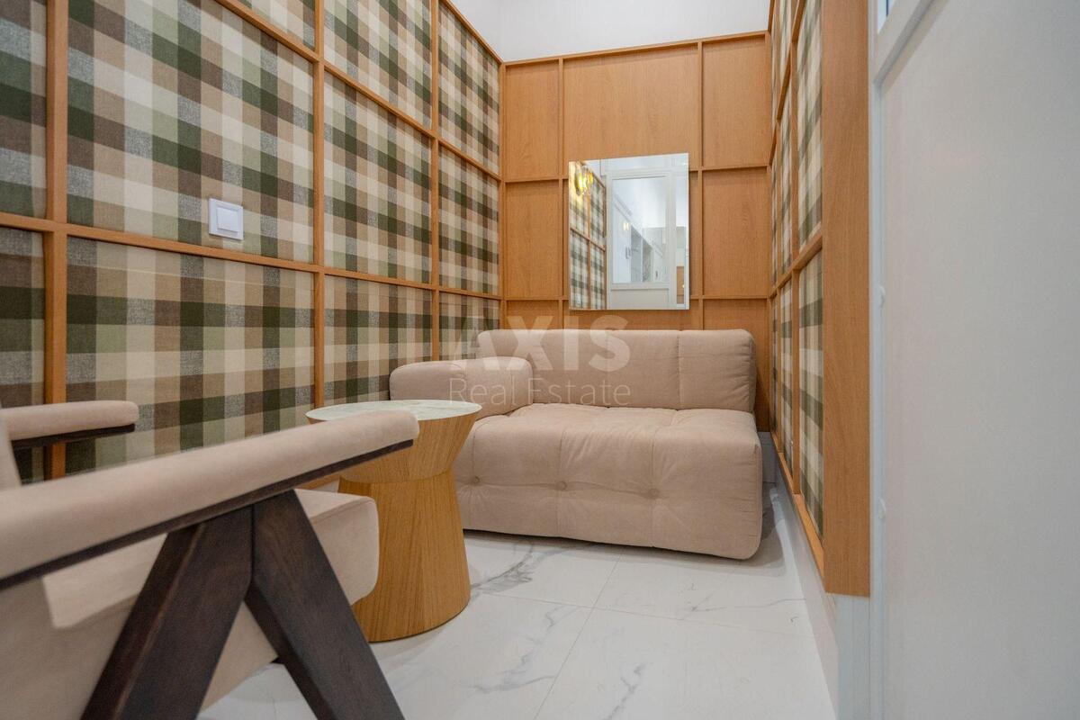 Office vul. Mazepy Ivana 7, 60m27