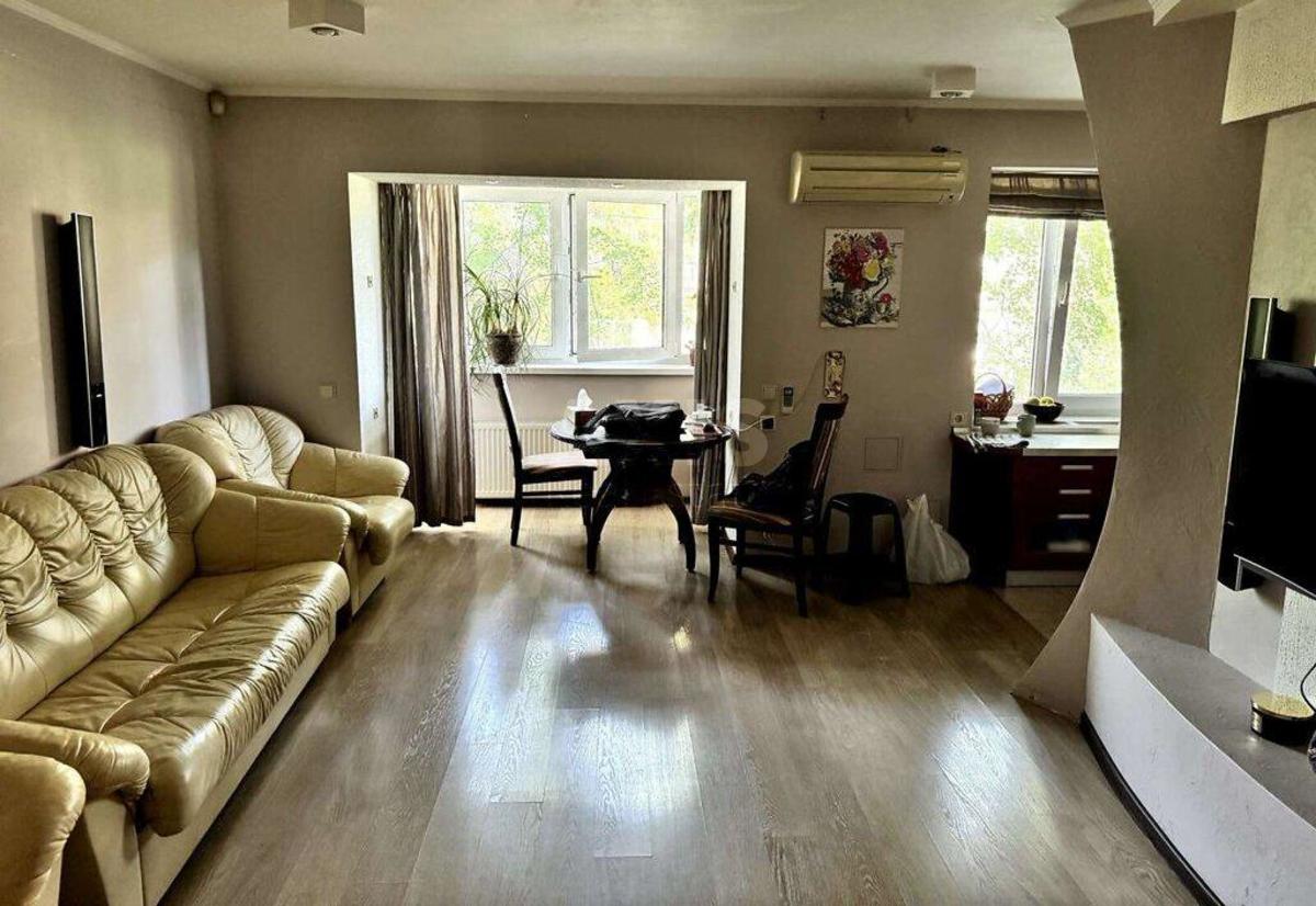 3k apartment vul. Pidvysoc'kogo Profesora 18