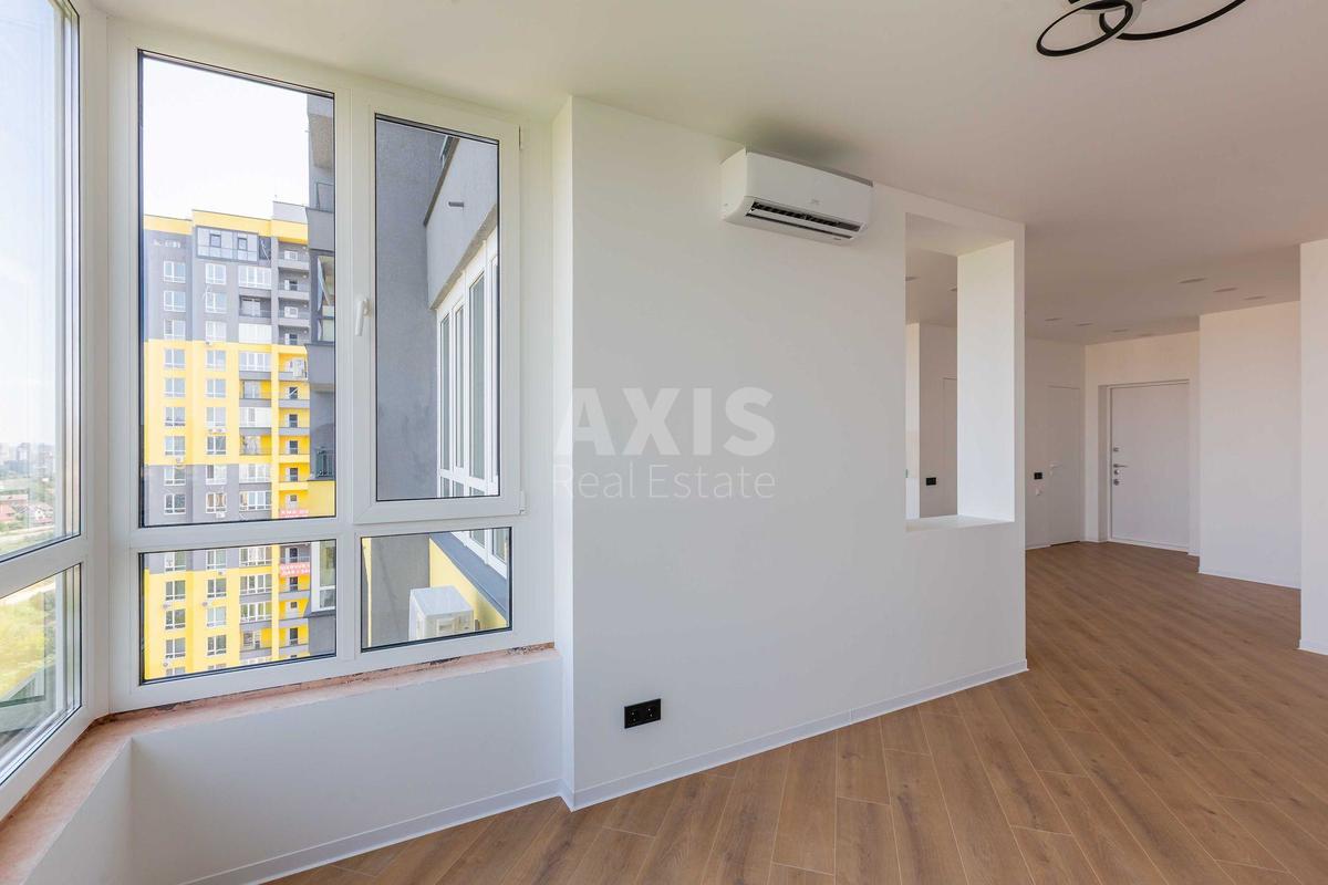 3k apartment vul. Radchenka Petra 273
