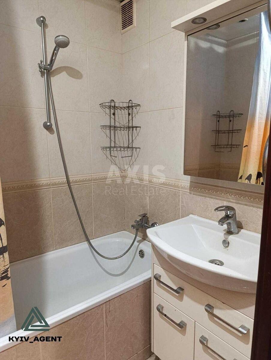 3к квартира ул. Ахматовой Анны 156274112