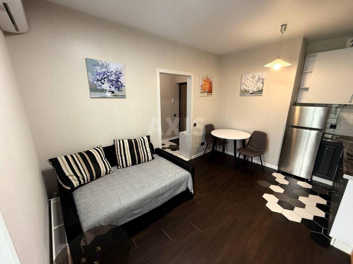 2k apartment vul. Saljutna 2Б1