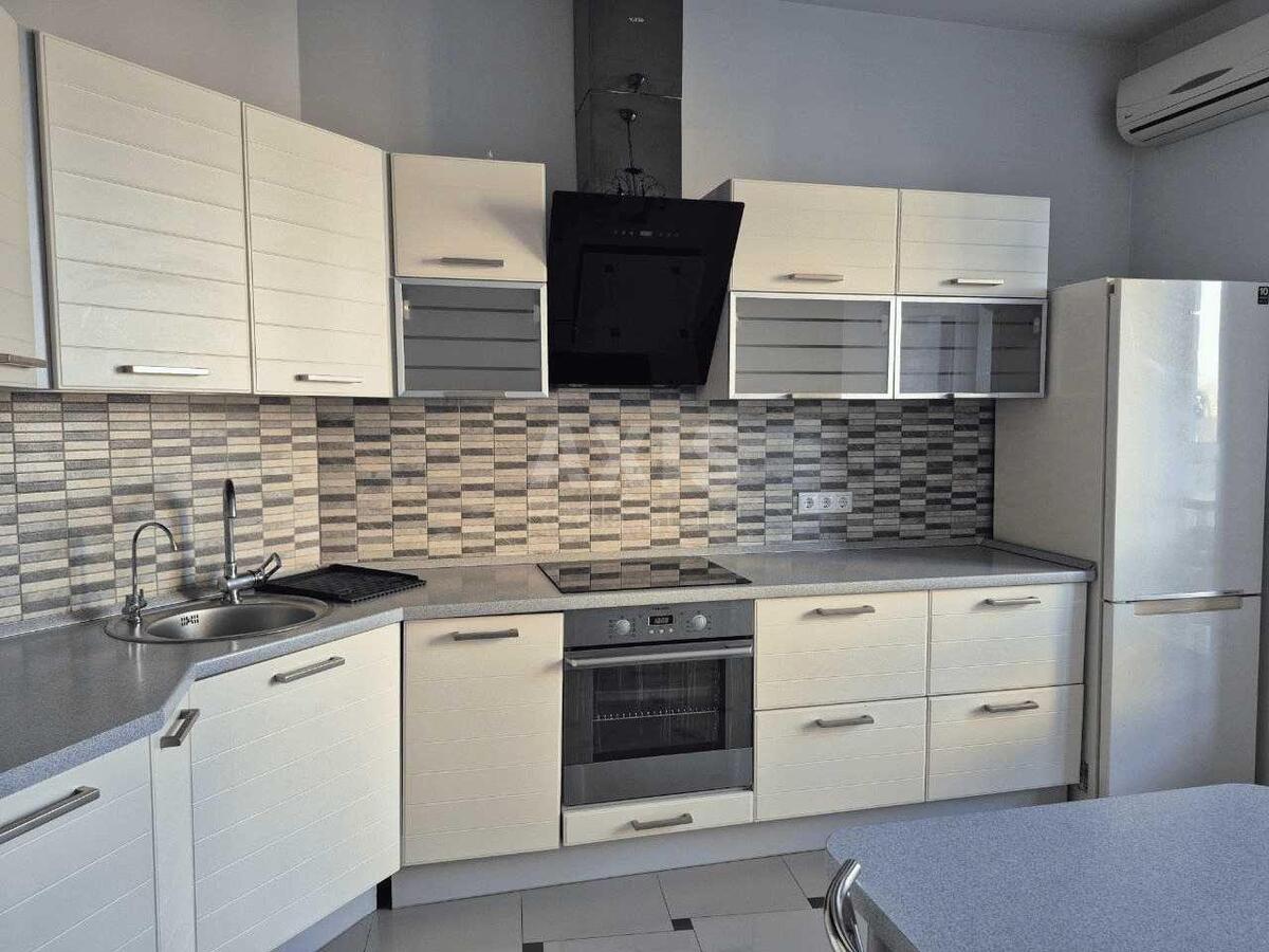 3k apartment vul. Solom'jans'ka 15