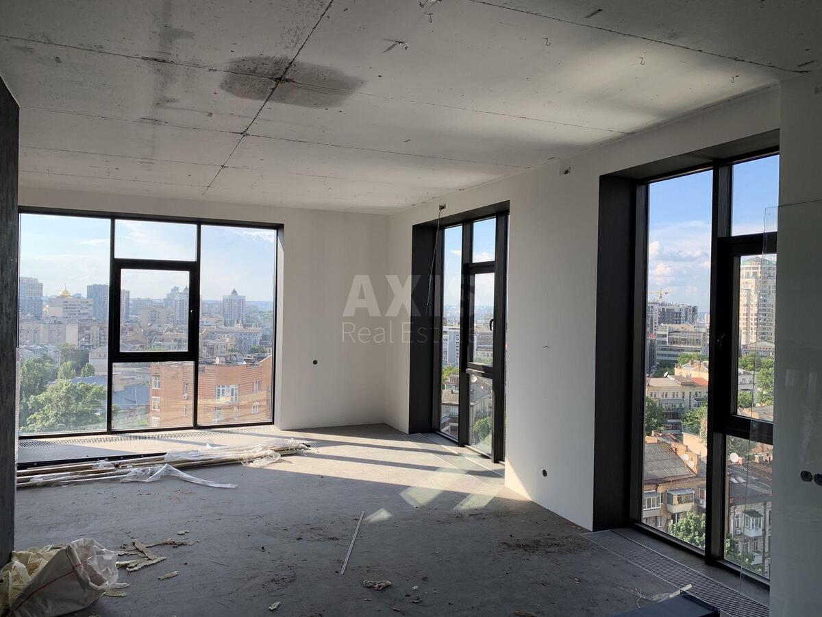 4k apartment vul. Bul'varno-Kudrjavs'ka 216