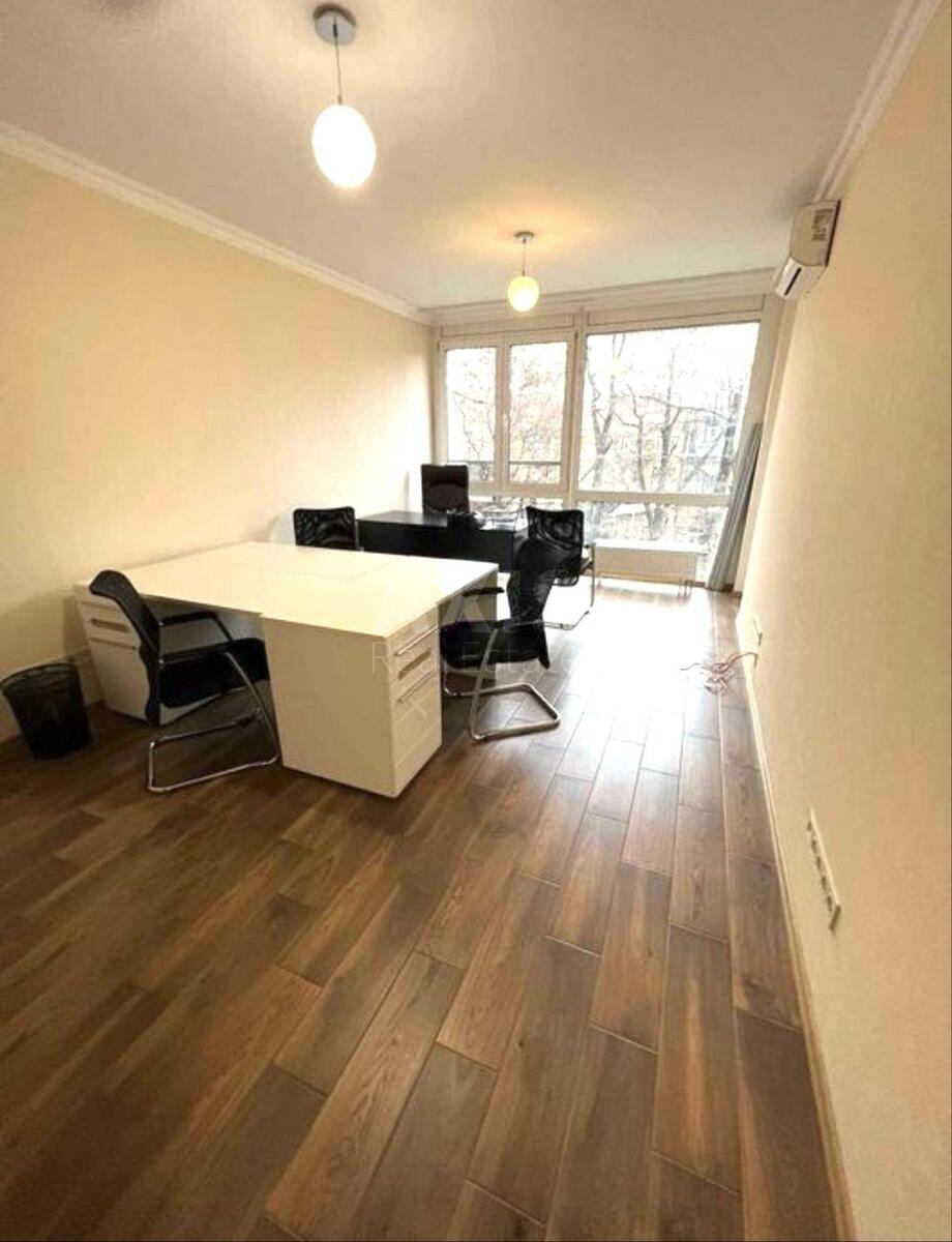 Офис ул. Златоустовская 34, 52м2