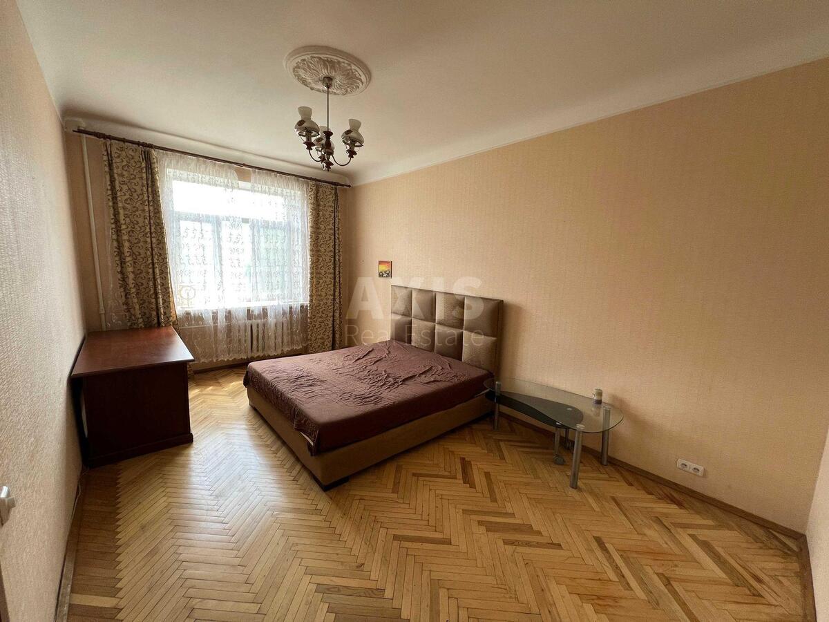 2к квартира пр-т Голосеевский 106/21