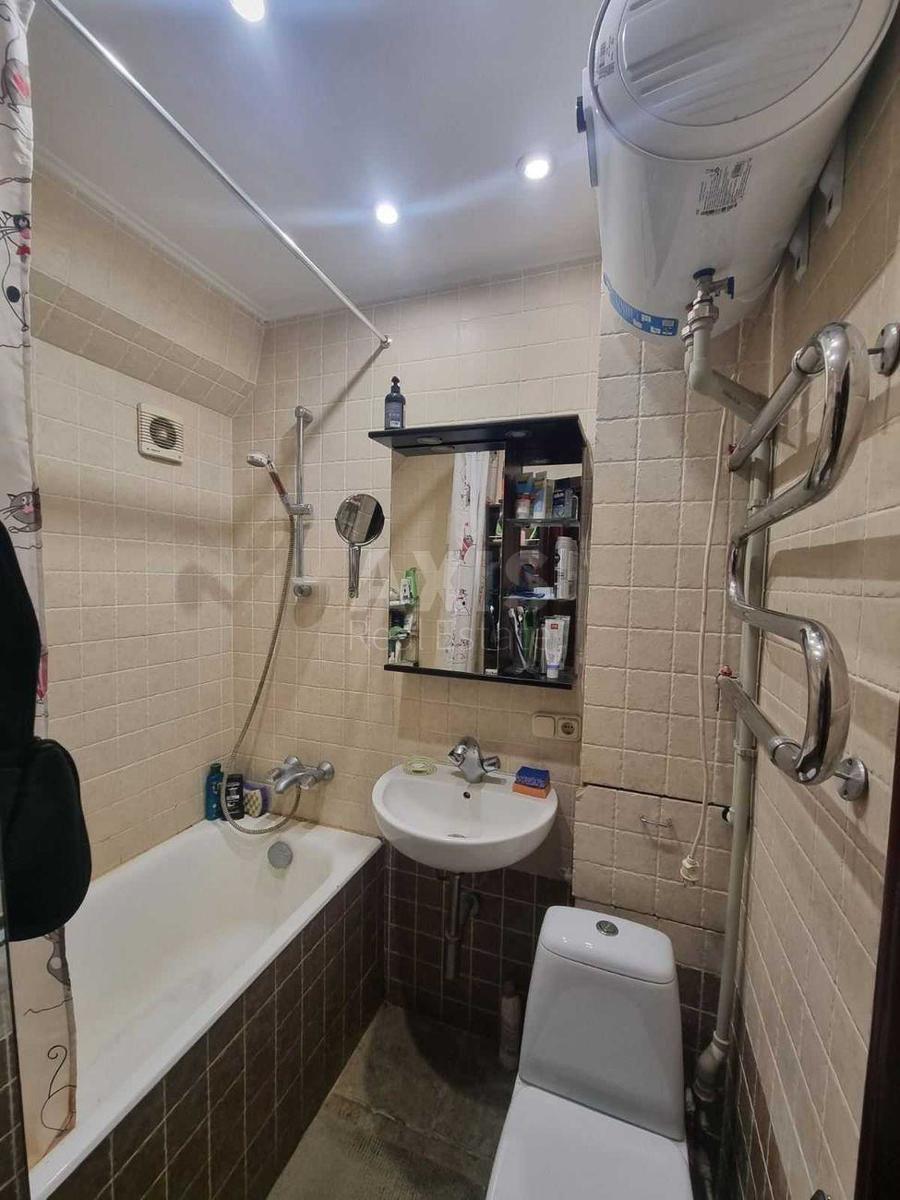 1k apartment vul. Majborody Platona 216