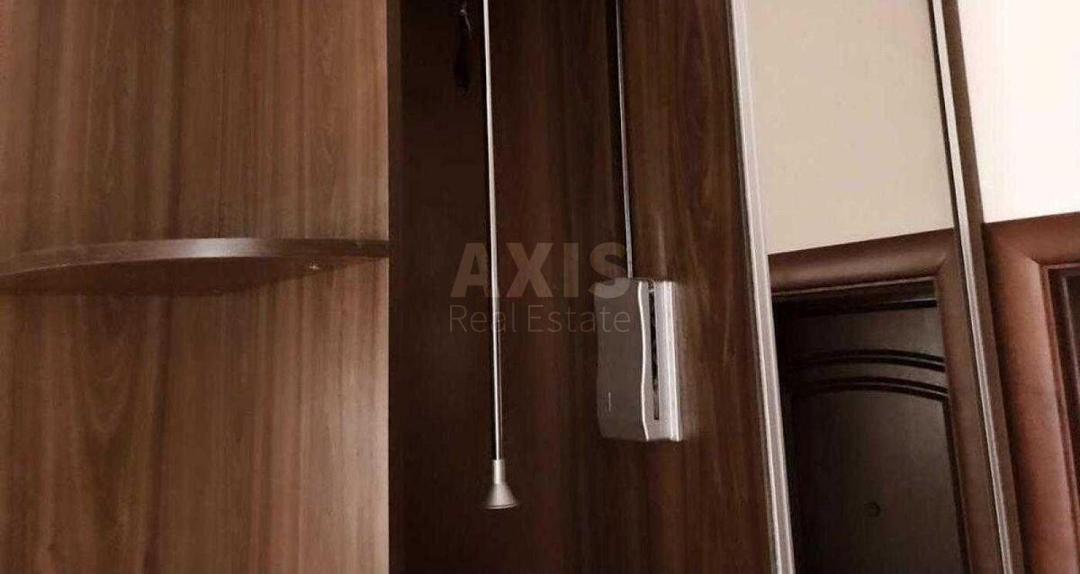 2k apartment vul. Zhyljans'ka 30А2