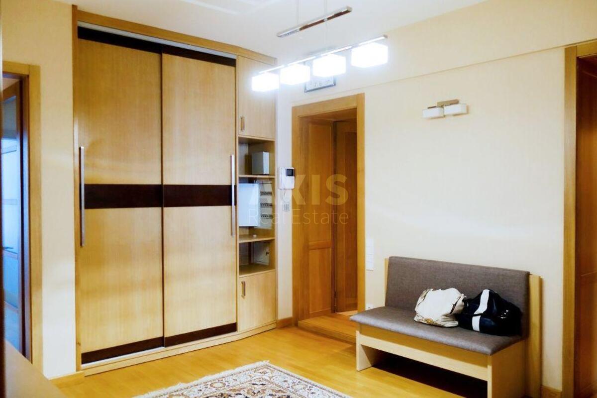 4k apartment vul. Irynyns'ka 5/243