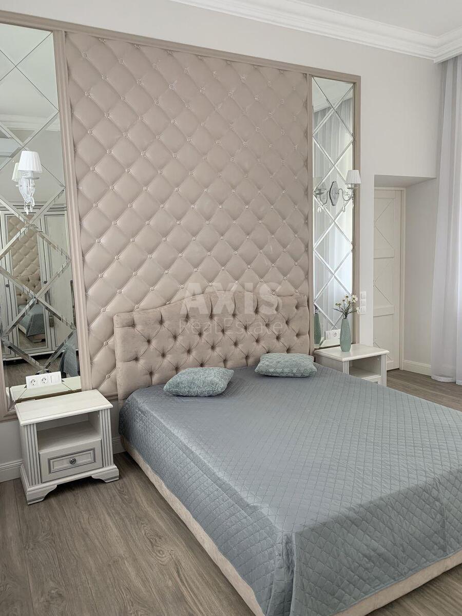 2k apartment vul. Pyrogova 1/35637012