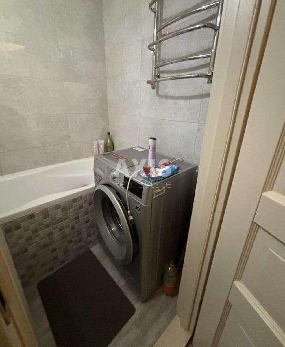 2k apartment vul. L'vivs'ka 15Б5