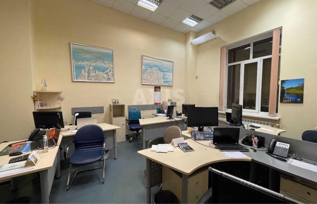Office vul. Horyva 1А, 117m2