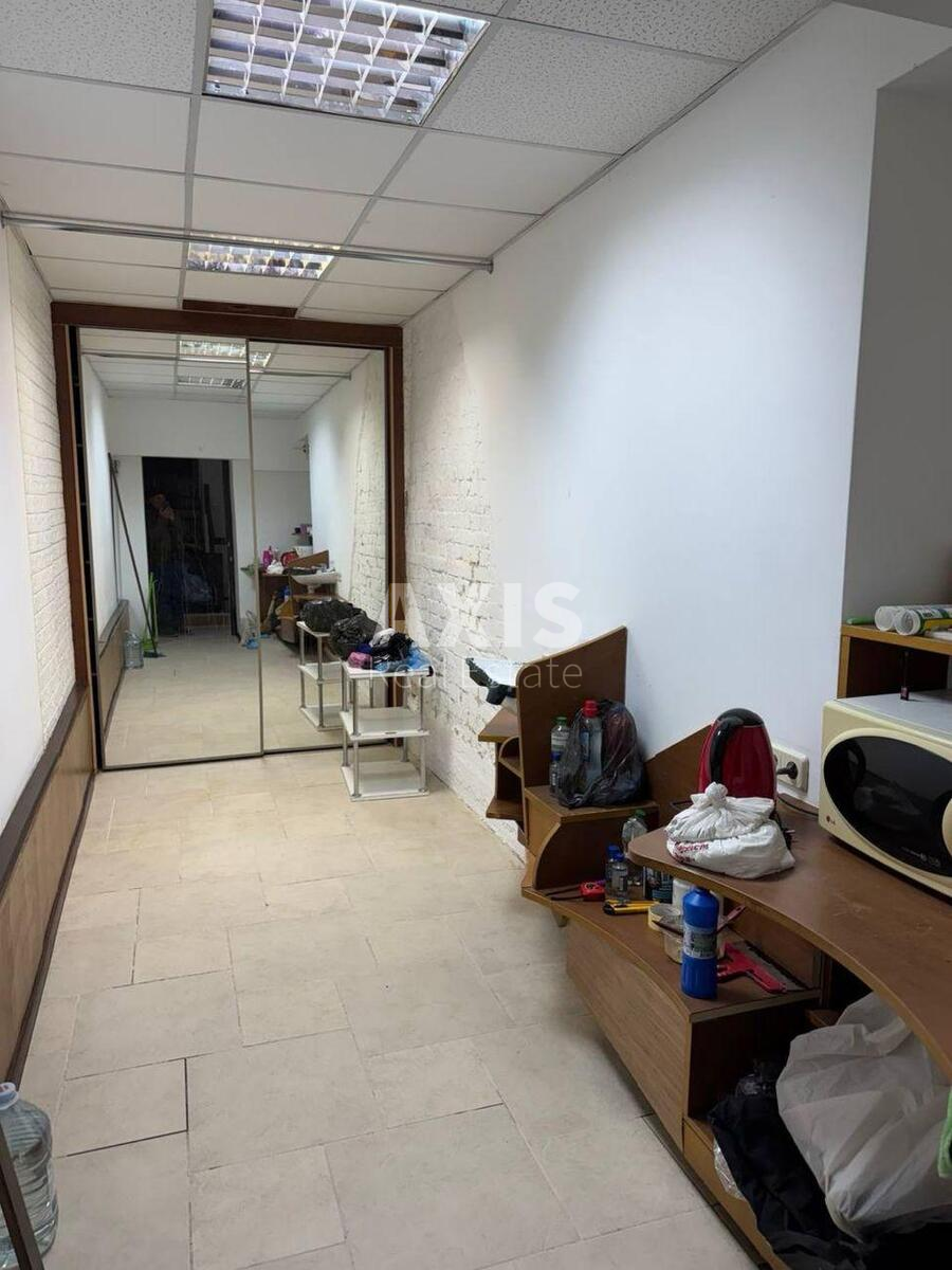 Trade object prov. Starokyi'vs'kyj 1/3, 60m2559715