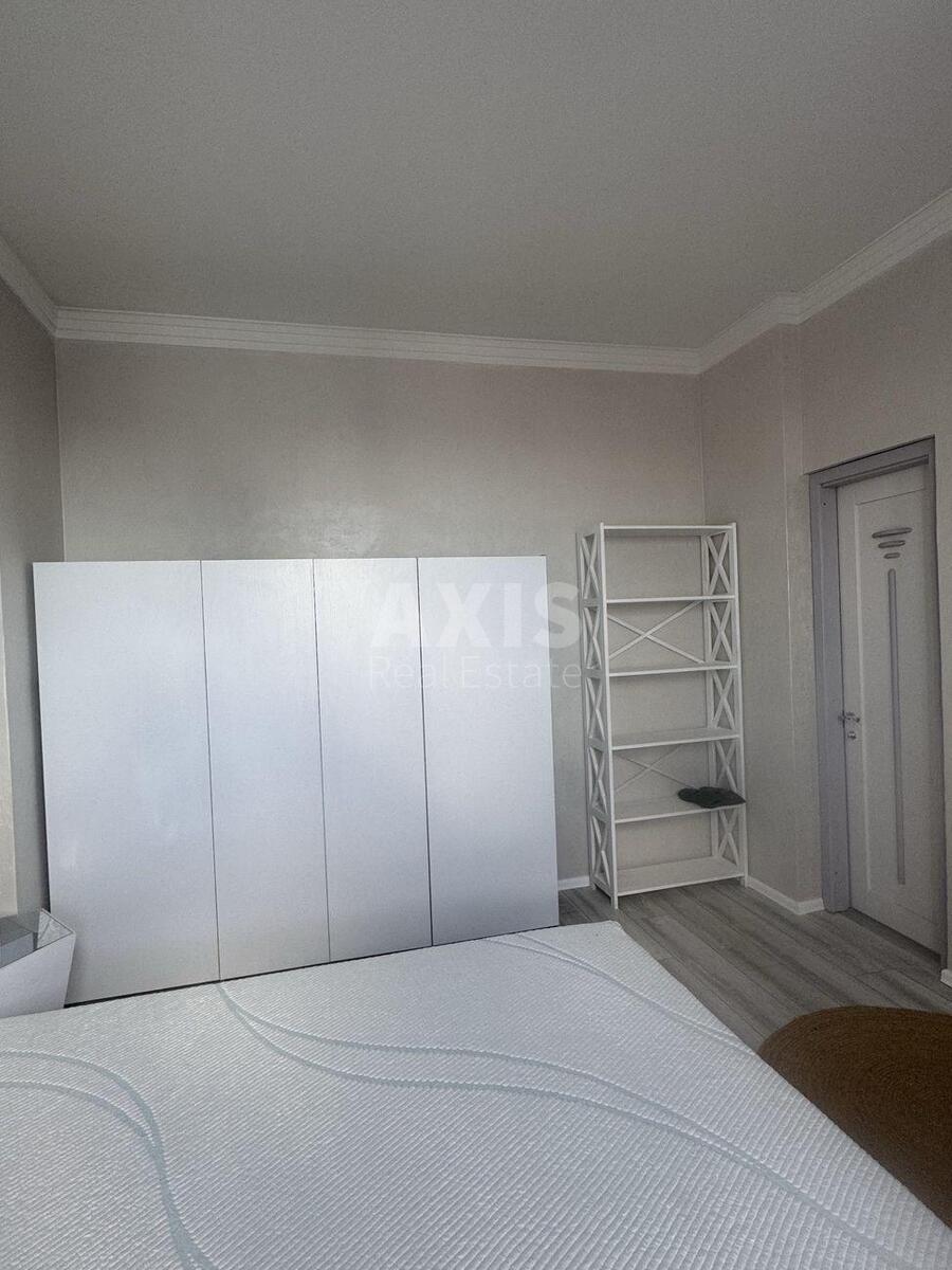 3k apartment vul. Kyrylo-Mefodii'vs'ka 2584023