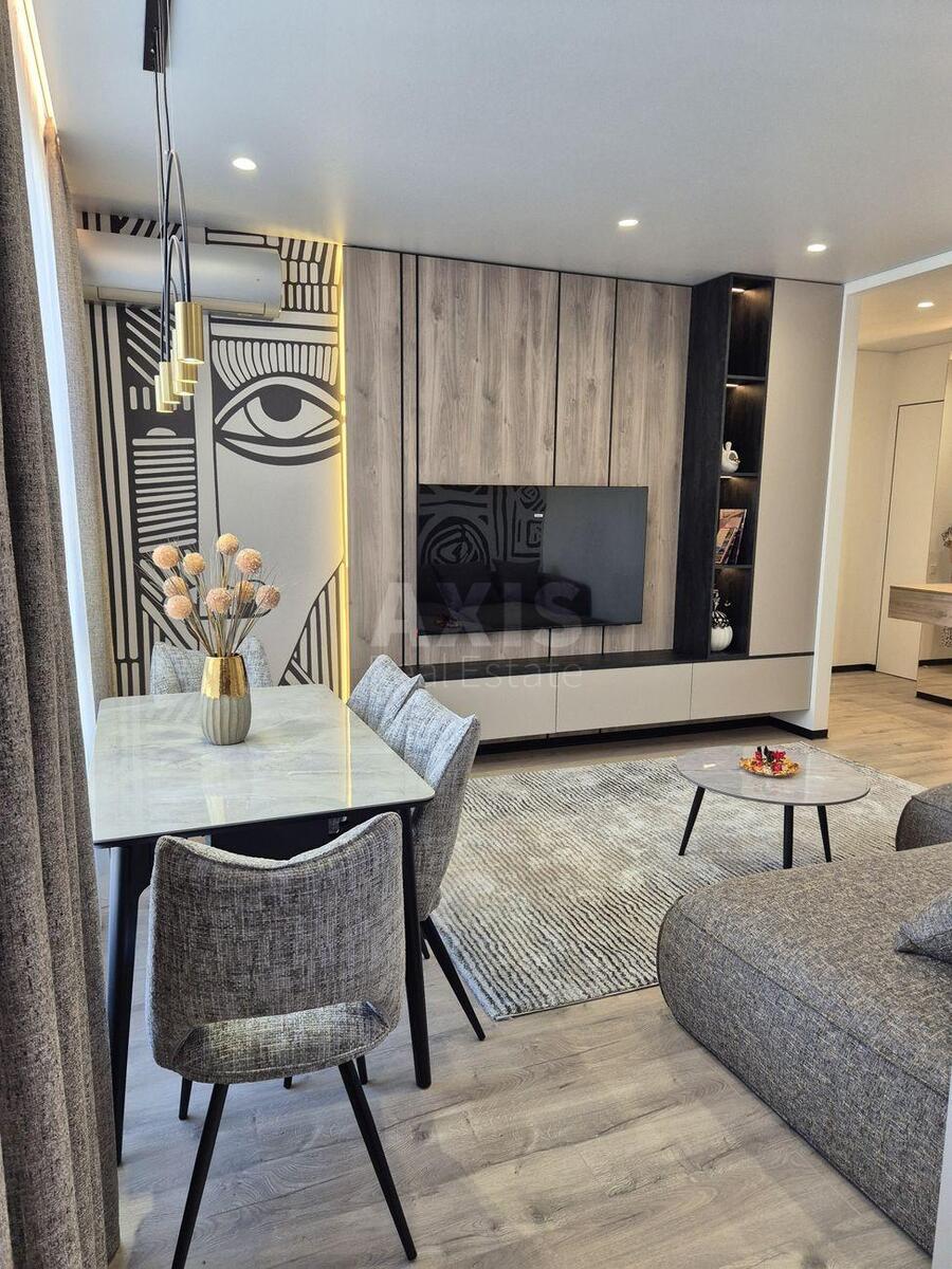 3k apartment vul. Saljutna 2Б584853