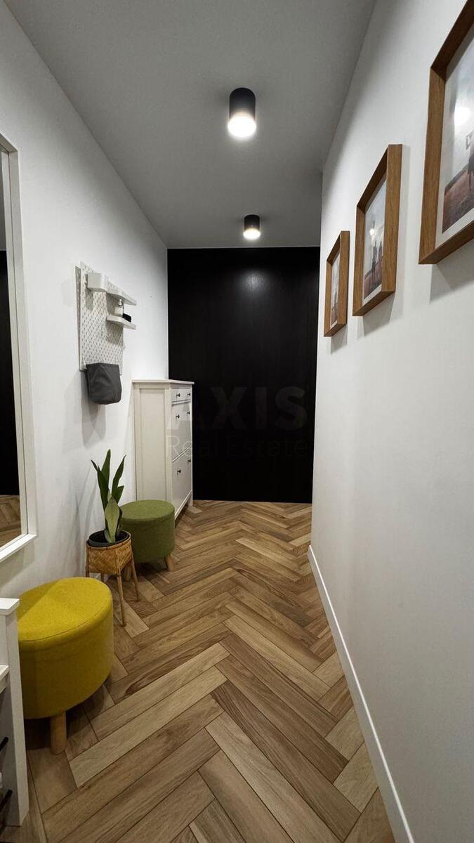 2k apartment vul. Kahovs'ka 606307617