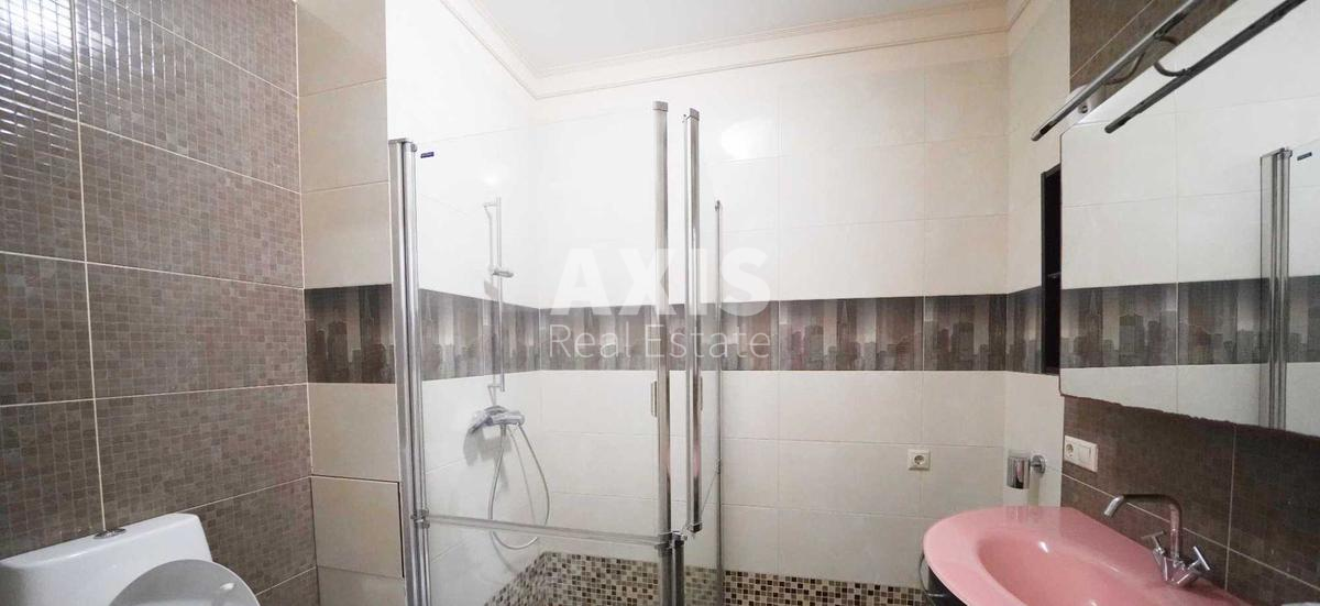 Office vul. Velyka Vasyl'kivs'ka 72, 243m2320245