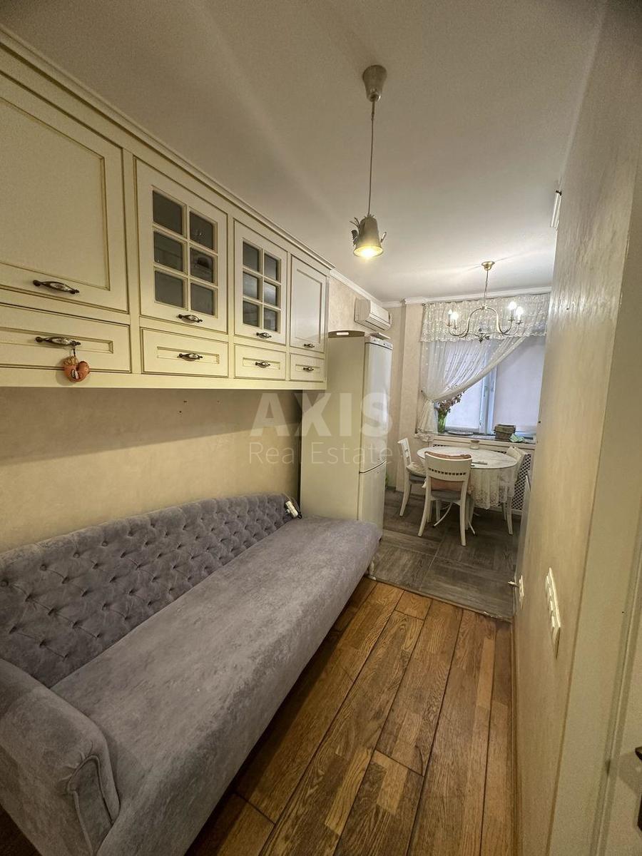 2k apartment vul. Sadovs'kogo Mykoly 121