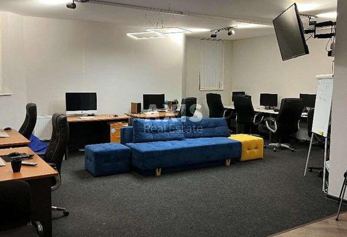 Office prov. Behterevs'kyj 4, 60m2