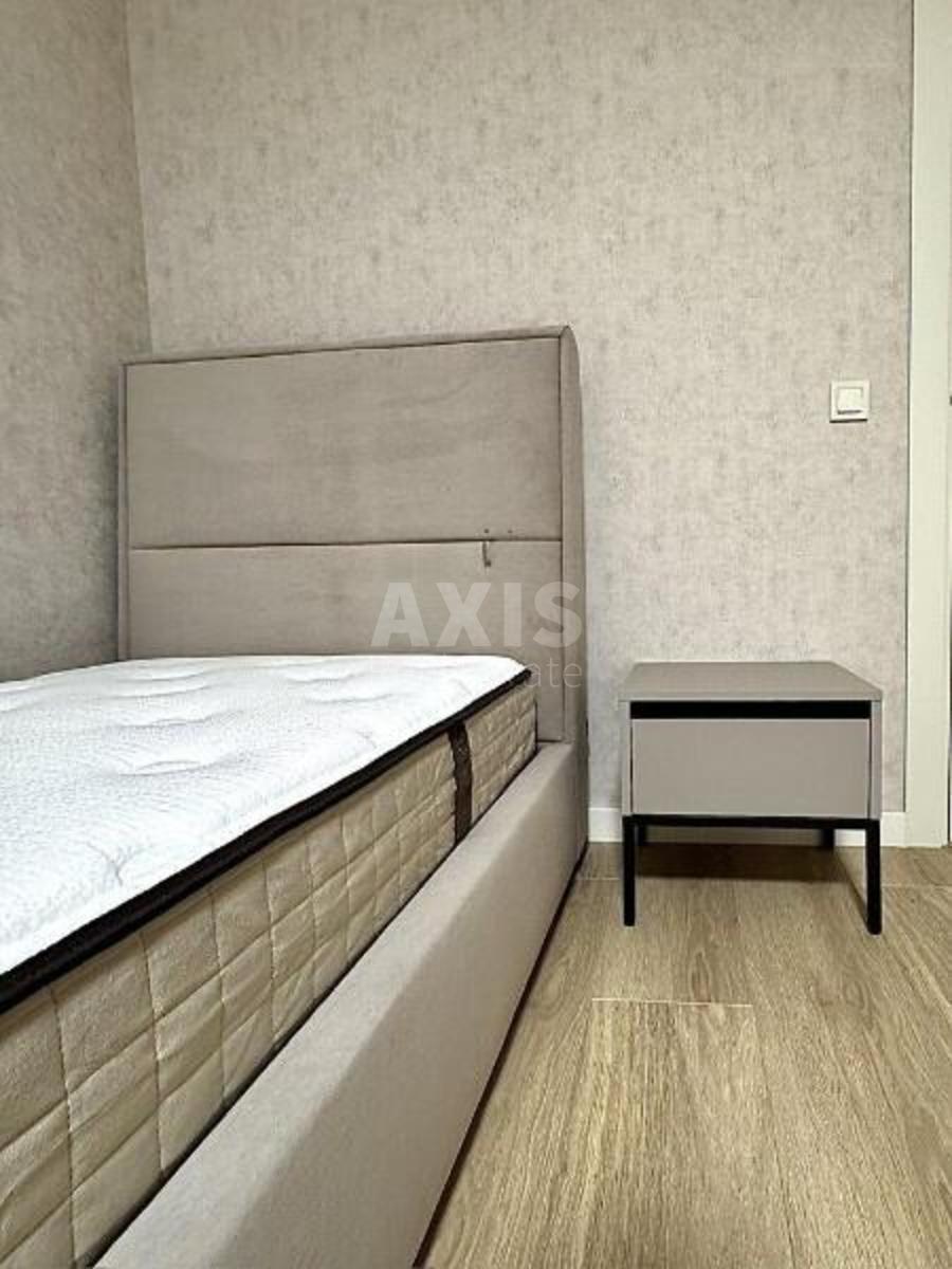 4k apartment vul. 20-ta Sadova 6