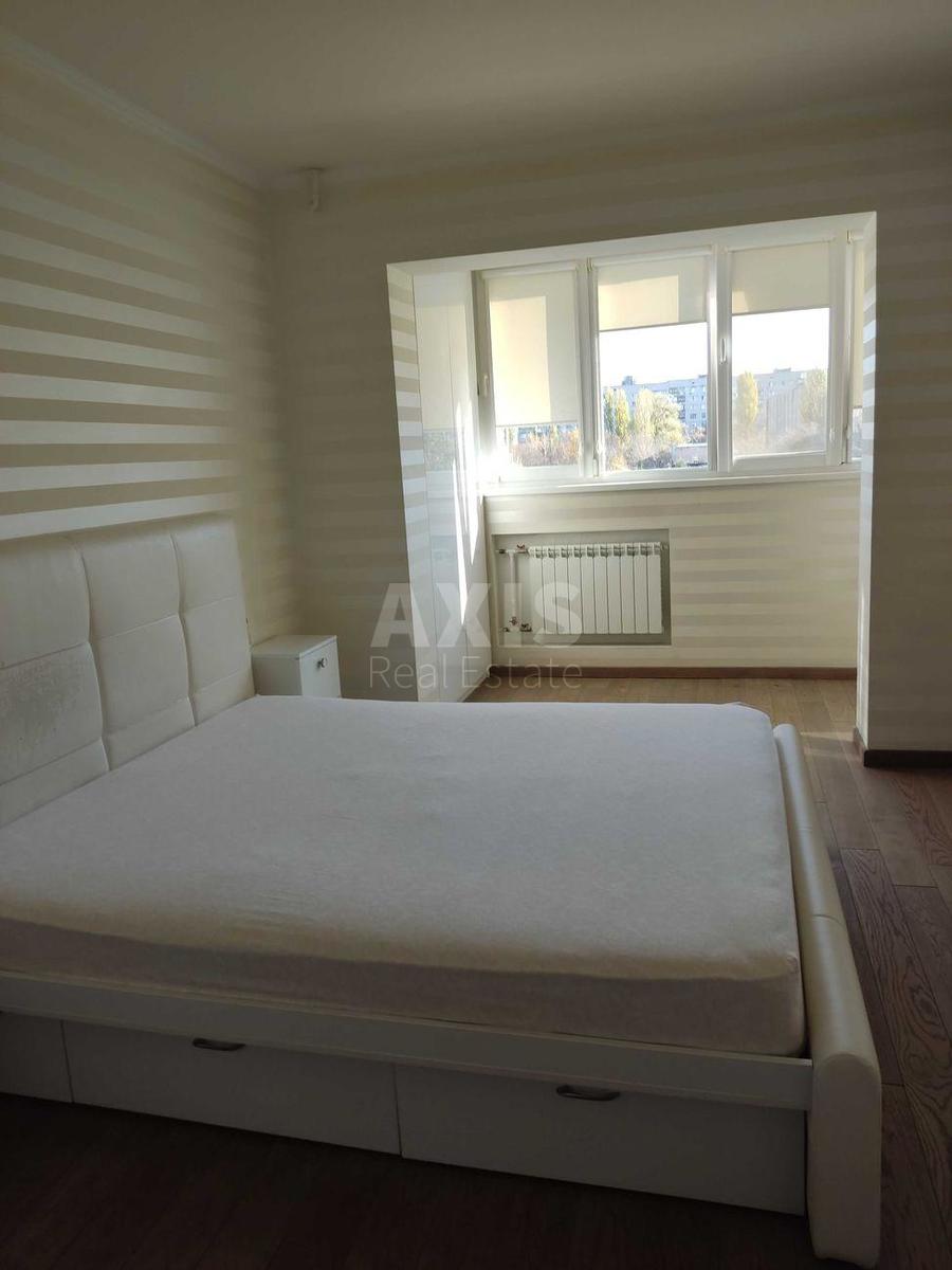 2k apartment vul. Velyka Kytai'vs'ka 103