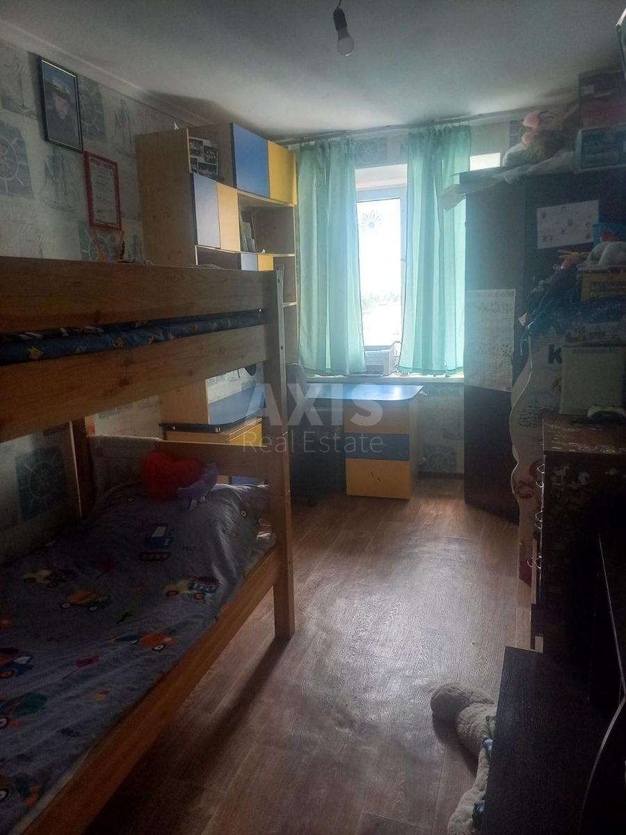 3k apartment vul. Korol'ova Akademika 2А3